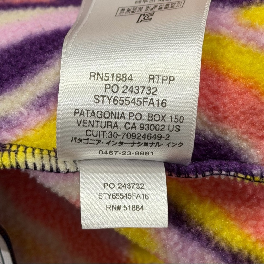 Patagonia Girls’ Large(12) Raven Tapestry Lightweight Synchilla Snap-T Pullover - Picture 6 of 7